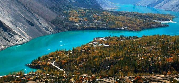 Kashmir Travel Guide & Essentials